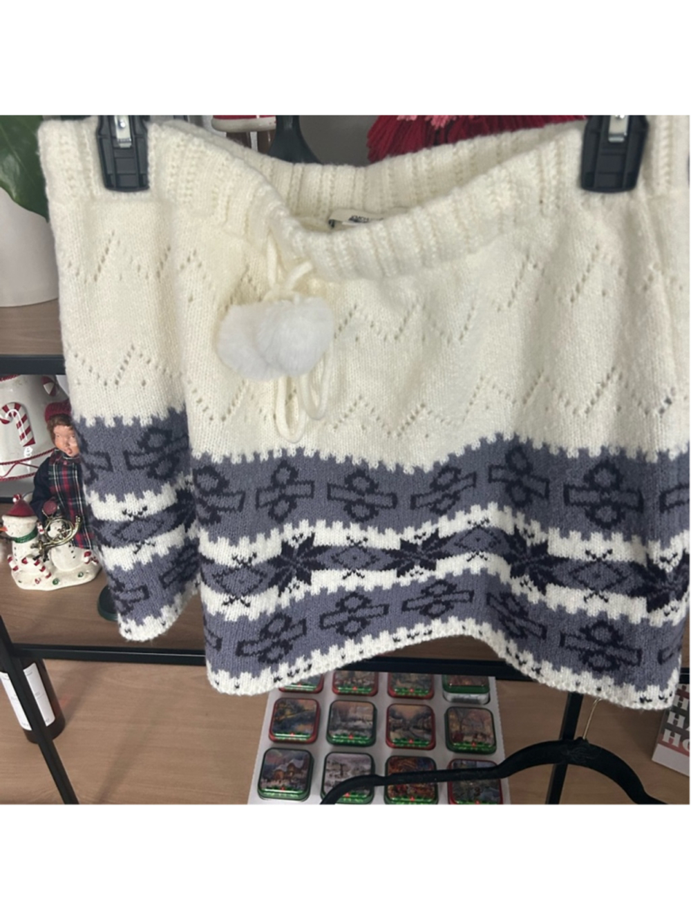 Cozy White and Gray Patterned Sweater Skirt size M